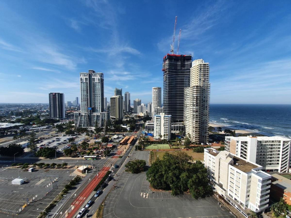 High Floor Ocean View At Surfers Paradise - Hotel Studio Gold Coast Extérieur photo